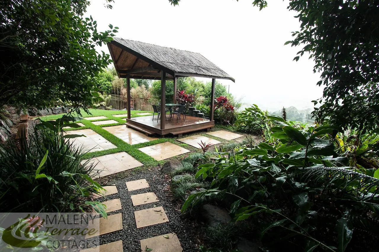 Maleny Terrace Cottages Motel