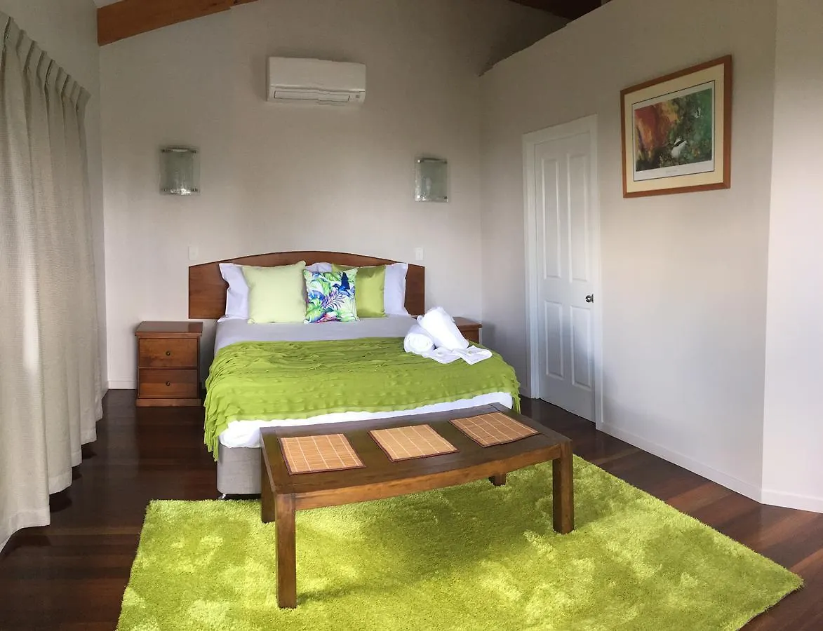 **** Motel Maleny Terrace Cottages Austrália